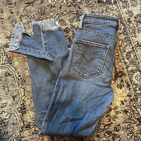 Levi’s 721 high rise skinny - Picture 4 of 4
